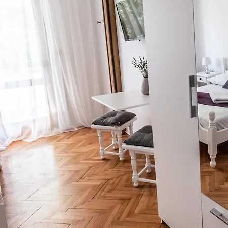 Mobile & Rosan Pakoštane